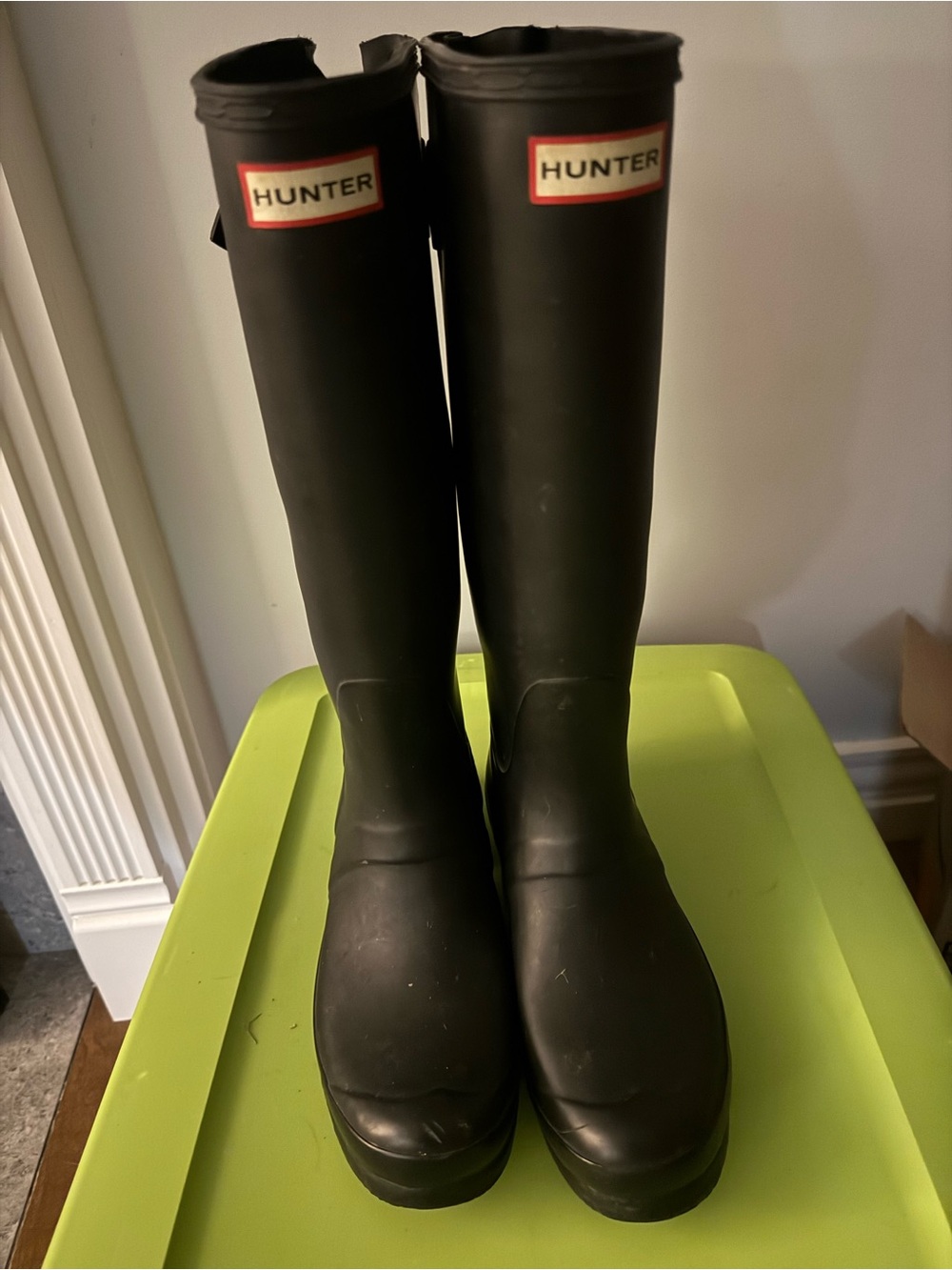 Tall Hunter Rainboots. Wide calf. Size 9. Black.